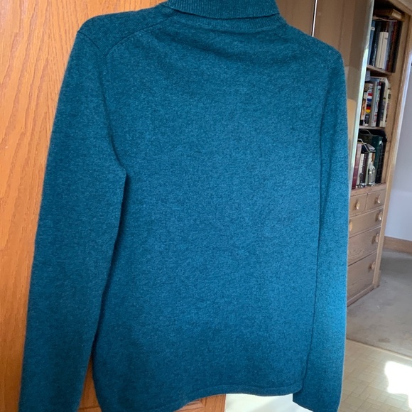 Lord and Taylor Cashmere Turtle Neck Sweater - Picture 5 of 7